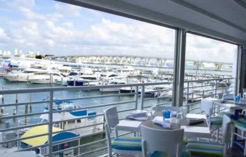 doubletree-hilton-grand-hotel-biscayne-bay-waterfront-dining