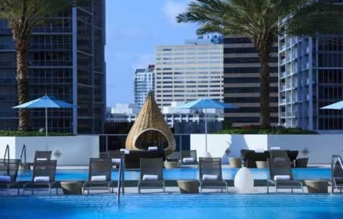 epic-miami-kimpton-hotel-pool-4